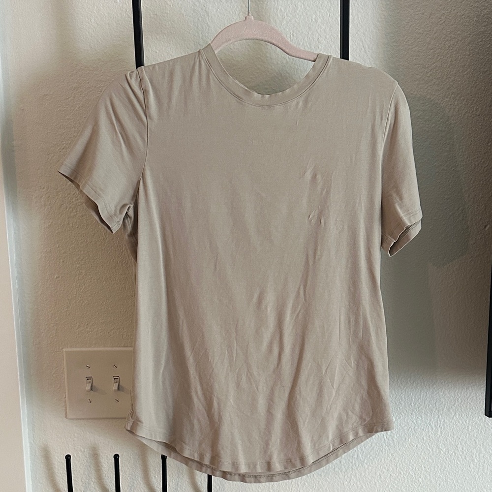lululemon athletica Sand Short Sleeve Tee
